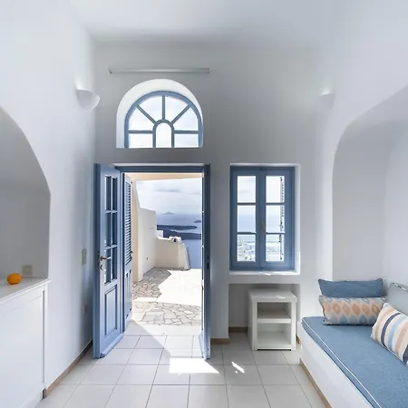 La Maltese Caldera Concept Hotel